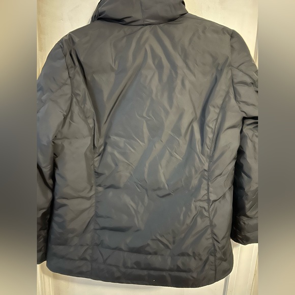 J.Jill black size medium puffy jacket. Preowned good condition. Make an … - Picture 10 of 10